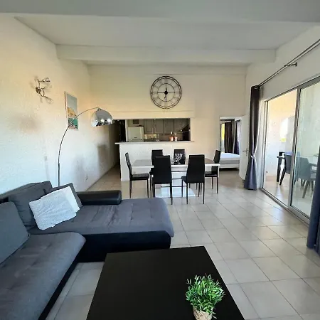 Marine De Sant'ambroggio شقة