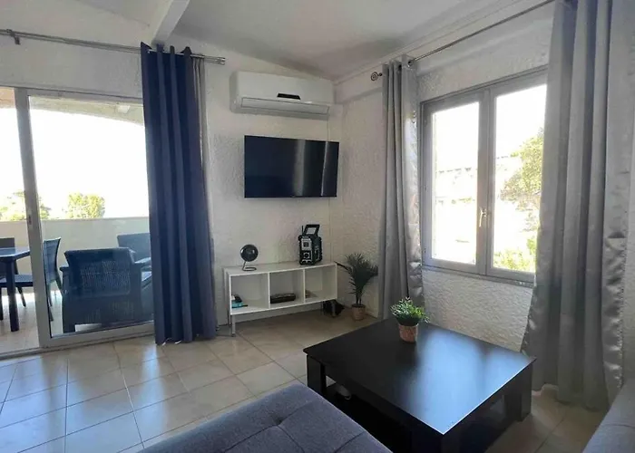 Marine De Sant'ambroggio Apartamento