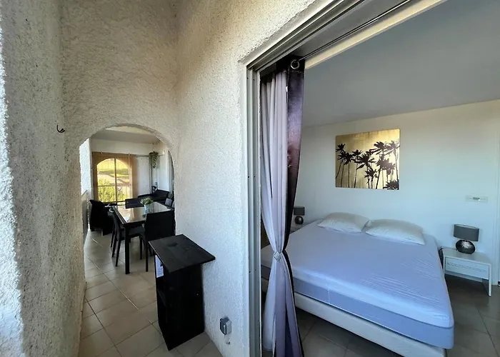 Marine De Sant'ambroggio